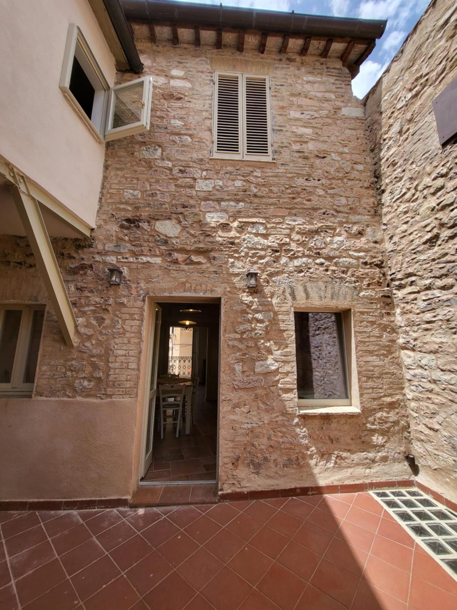 Magic Spell - 200Mq Centro Spello Exterior foto